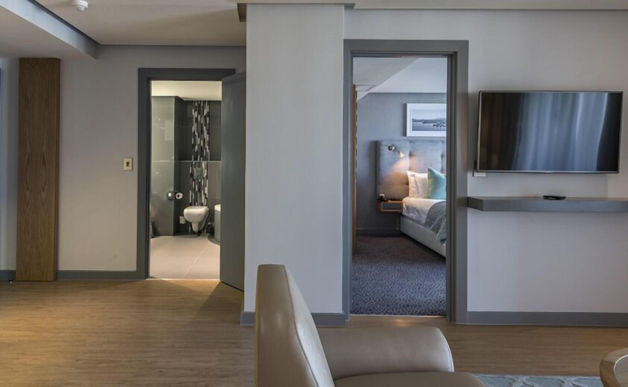 Krystal Hotel 4*