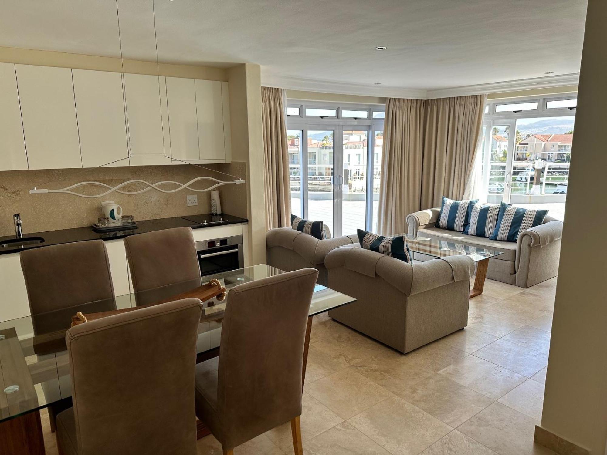 Krystal 4* Gordonʼs Bay