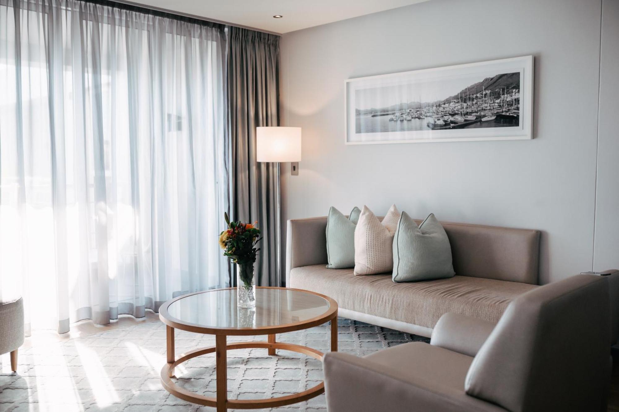 Hotel Krystal 4*