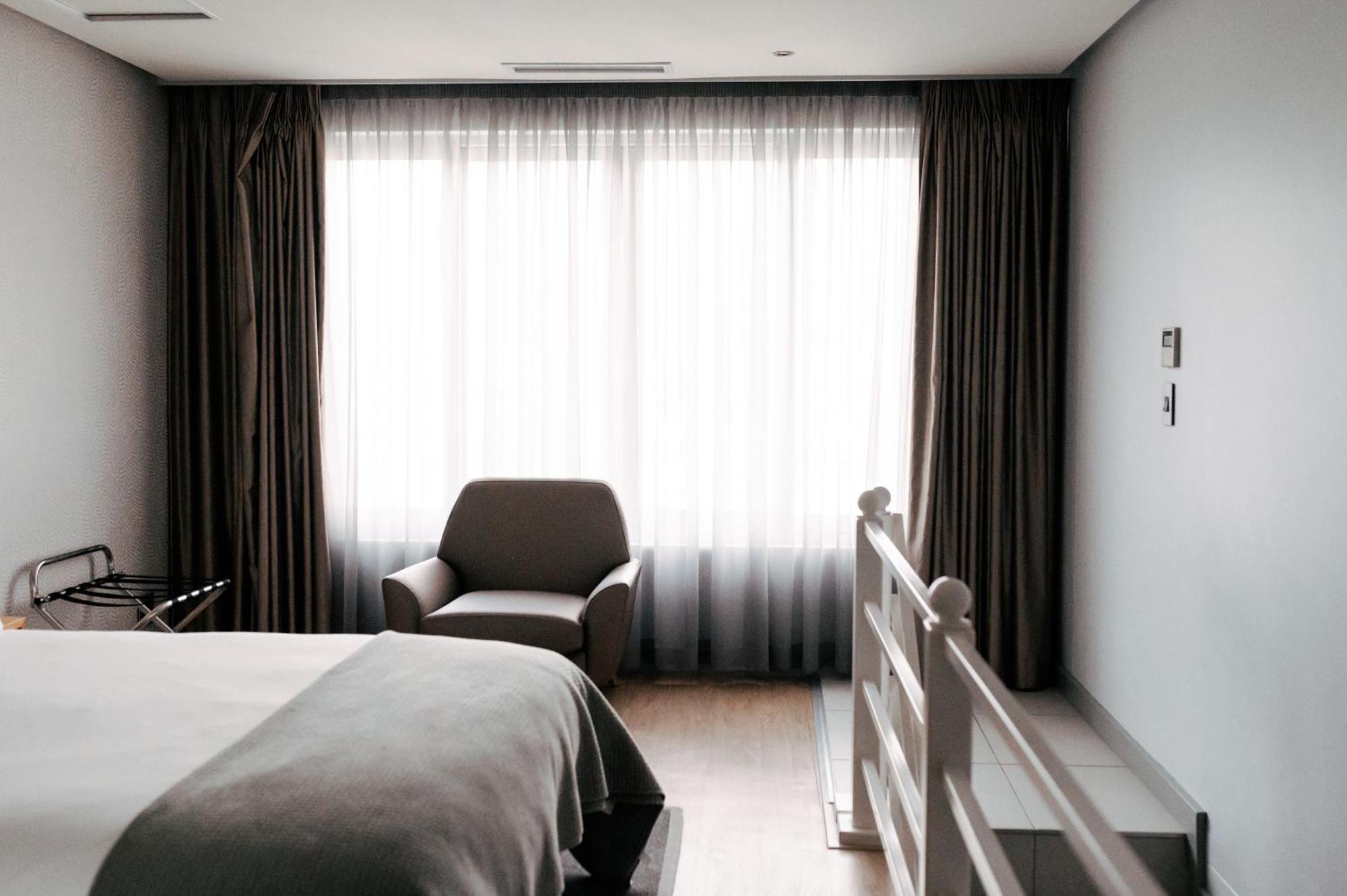 Krystal Hotel 4*